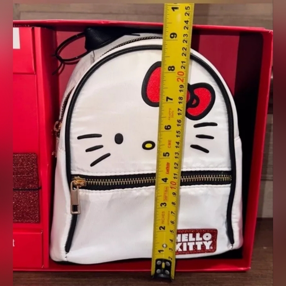 🆕Hello Kitty Set - Mini Backpack, Glitter Card Wallet And Keychain by Sanrio - Picture 3 of 4
